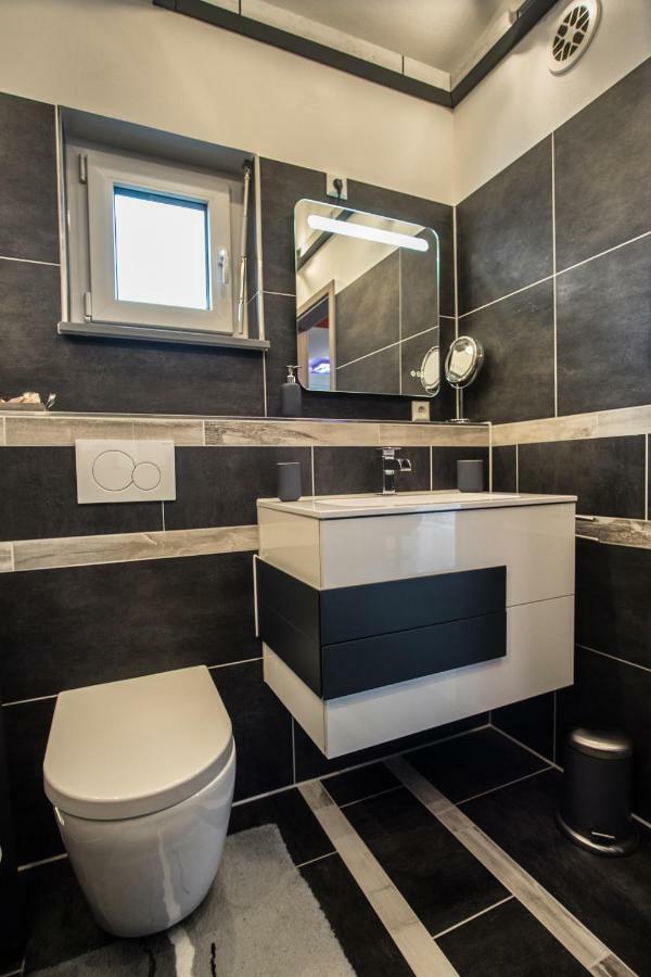 Bodensee-Fewo Modernes & Top-Ausgestattetes Appartement Incl Netflix, Fahrradgarage Uhldingen-Mühlhofen Dış mekan fotoğraf